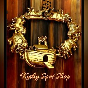 Signed✨ A.J.C.™️ NOAH’S ARK GOLDTONE BRACELET 7”L NWOT